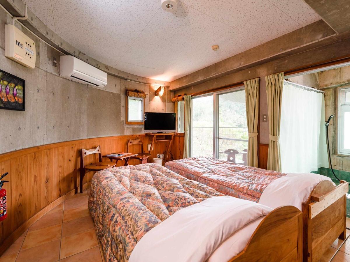 Buzz Resort Onna Buitenkant foto
