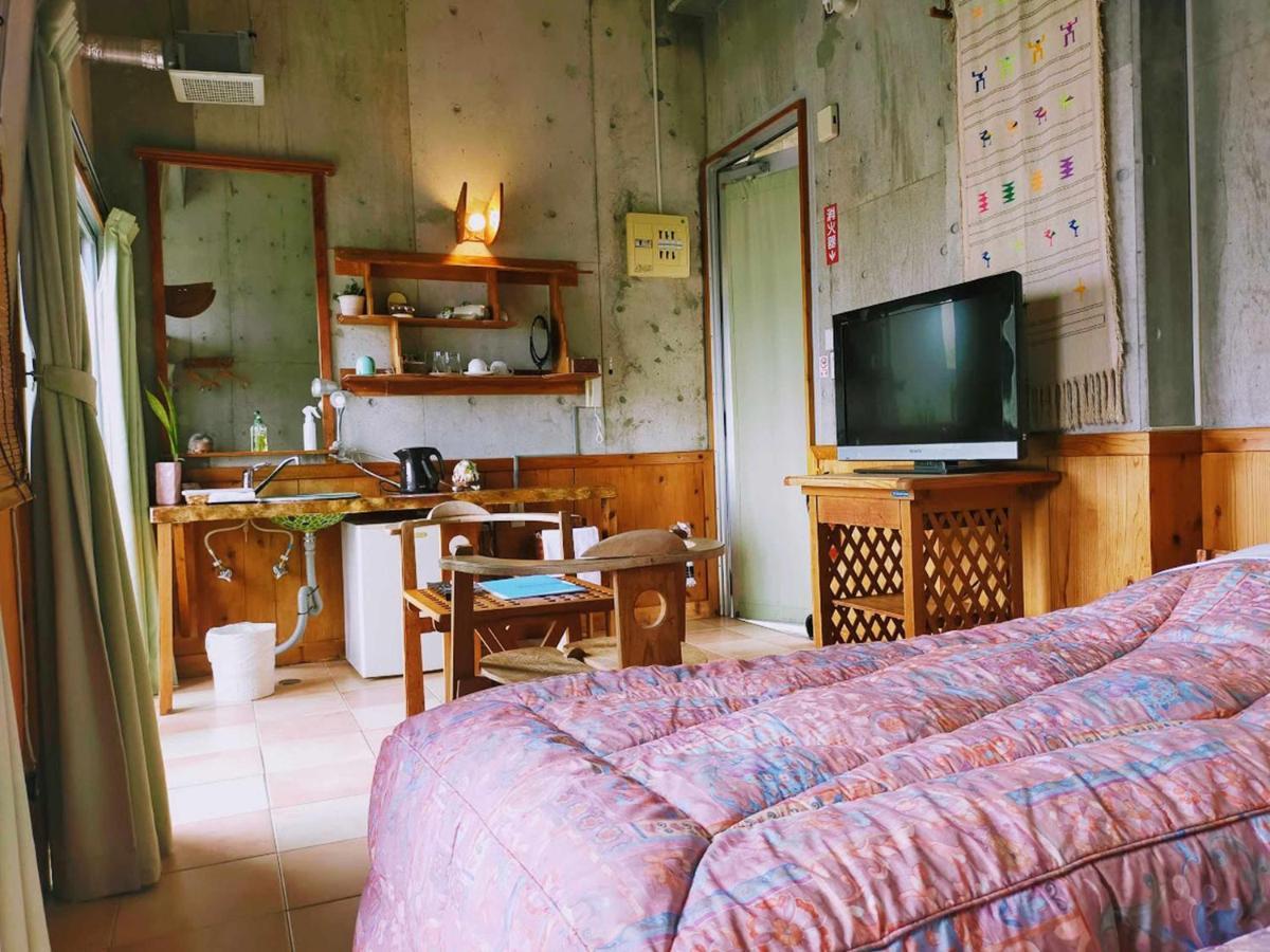 Buzz Resort Onna Buitenkant foto