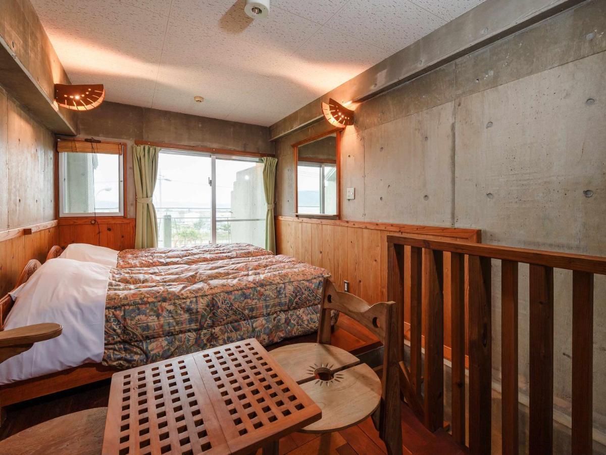 Buzz Resort Onna Buitenkant foto