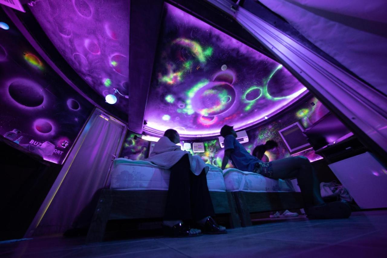 Buzz Resort Onna Buitenkant foto